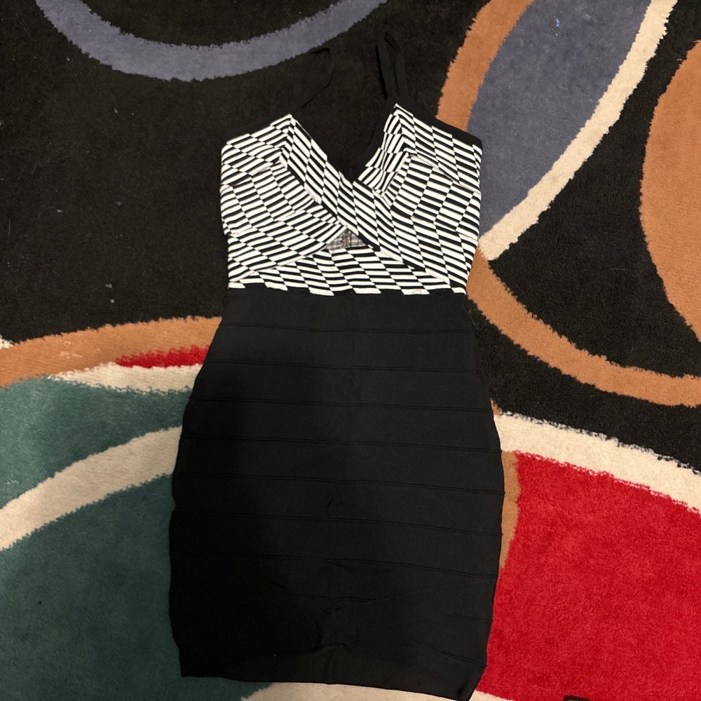 Bebe body con mini dress.